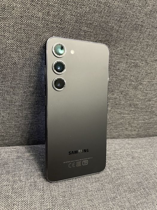 Телефон Samsung S23 8/256 gb