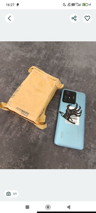 Telefon  z paczką