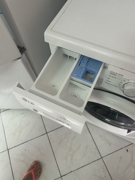 Maquina de lavar LG 9kg