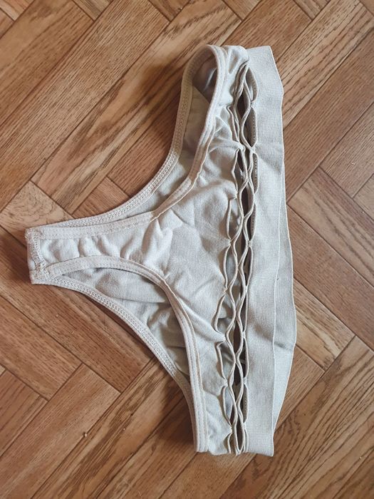 seksowne beżowe stringi thongi kabaretki XS S 34 36