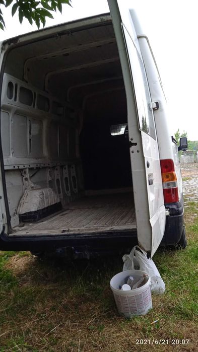 Usługi transportowe przewóz przeprowadzki bus