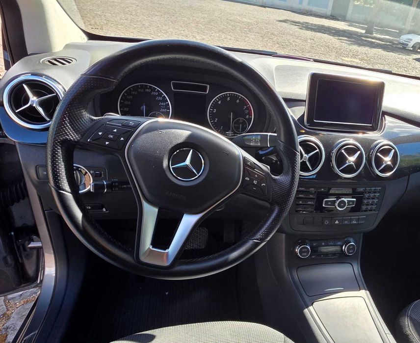 Mercedes-Benz B 180 BlueEFFICIENCY Aut.