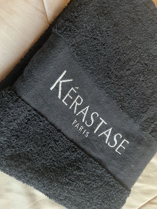 Toalhas kerastase 5€ cada
