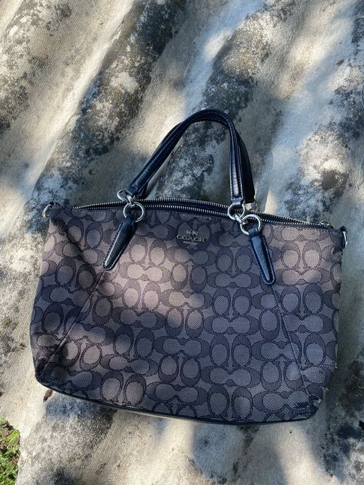 Сумка Coach з монограмою