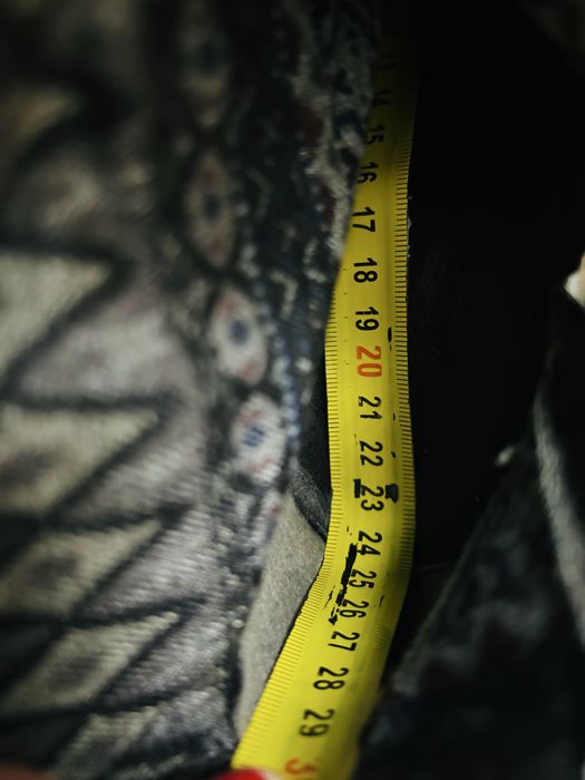 Wysokie marszczone zimowe zamszowe czarne kozaki na słupku 37