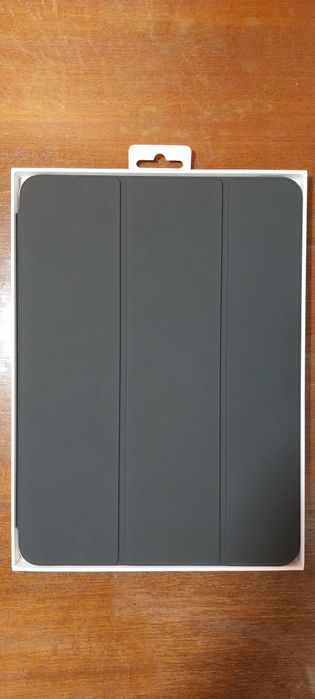Чехол для планшета Apple Smart Folio for iPad Pro 11" (1st/2nd/3rd/4th gen) Black (MJM93ZM/A)