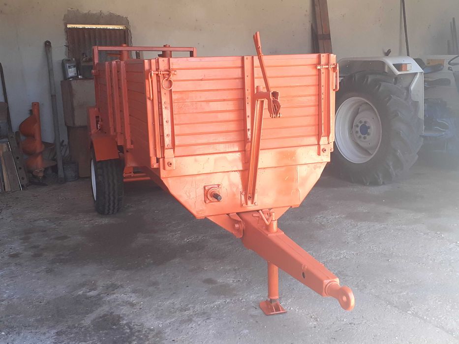 Reboque de espalhar estrume GALUCHO