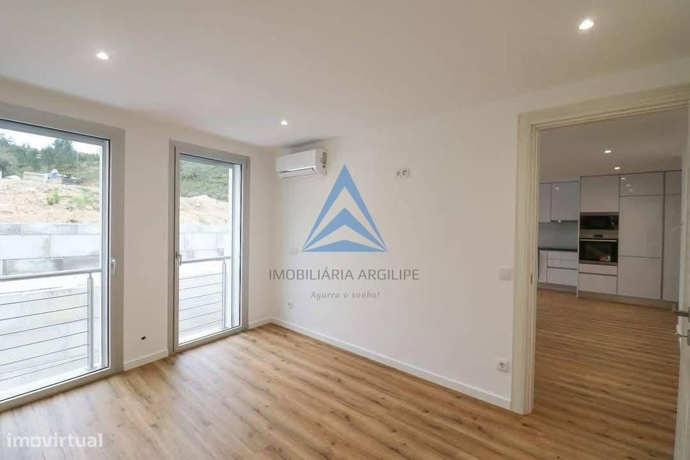 Apartamento T4 - Condomínio Fechado
