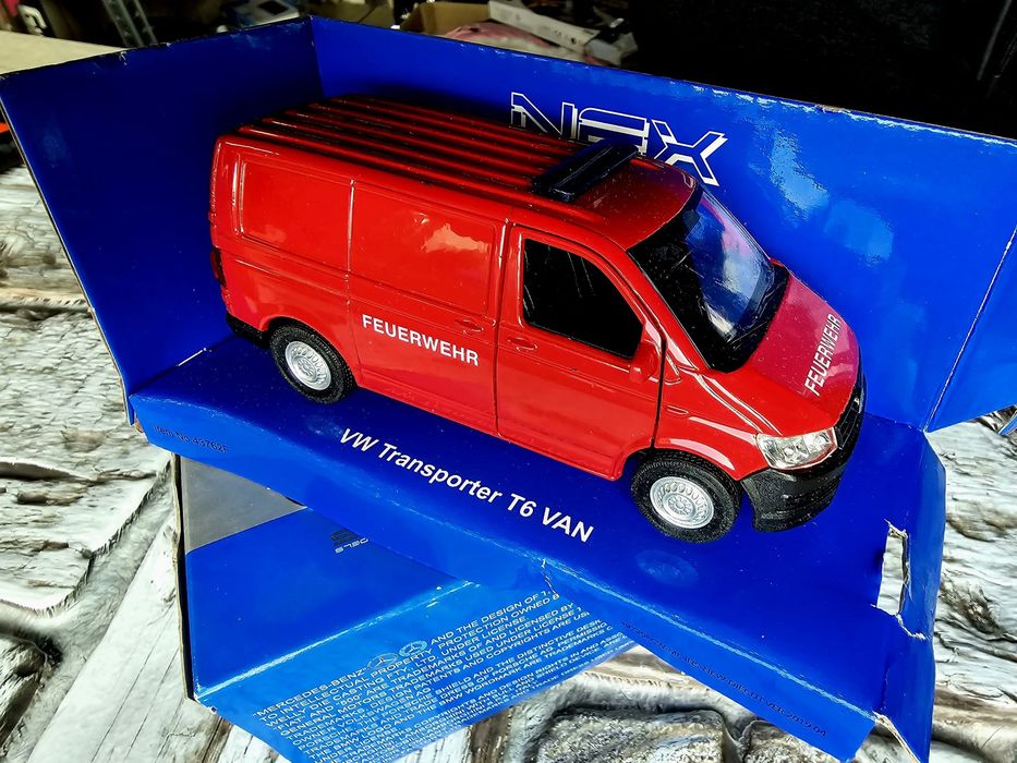Wyprzedaż ! Nowy bus Transporter Straż Pożarna - zabawki