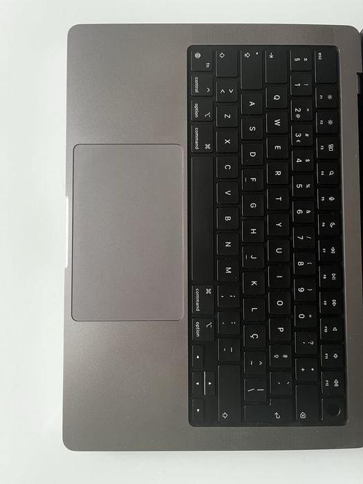 Apple MacBook Pro 14’ 2021 M1 Pro 16GB Ram 512GB