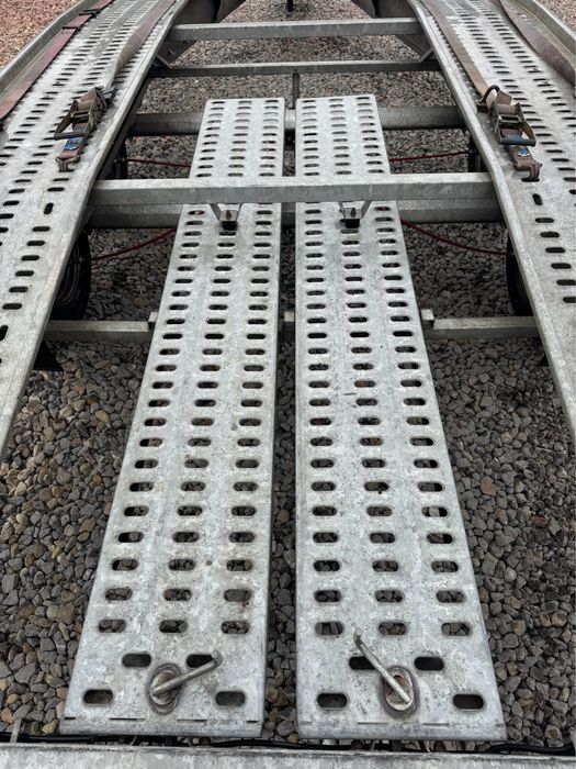 Оренда лавета лафет евакуатор прицеп