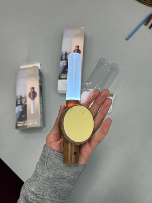 Luz led, com sensor de movimento, Usb (Novo) cor Branca e Amarela