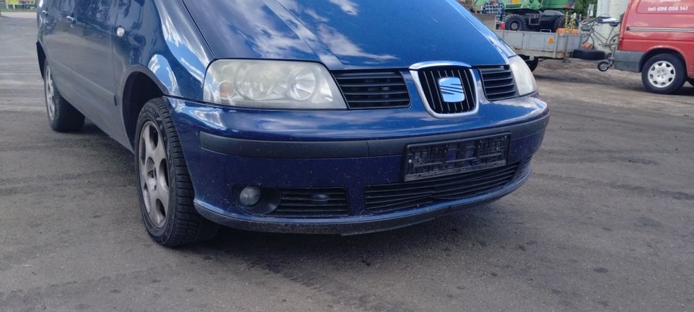 Seat Alhambra 2005 r 1.9 zderzak przód przedni części