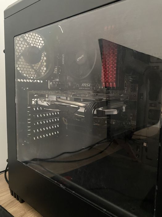 Komputer stacjonarny