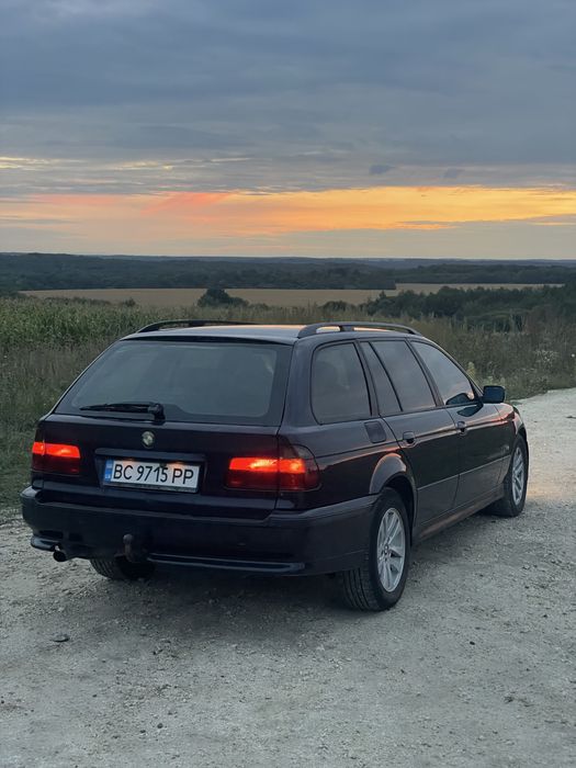BMW e39.          .