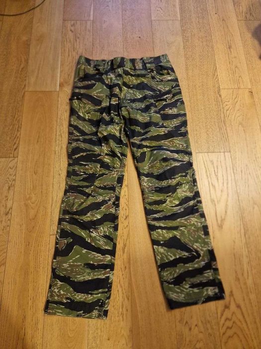 Spodnie taktyczne Helikon UTP XL rip-stop Tiger Stripe