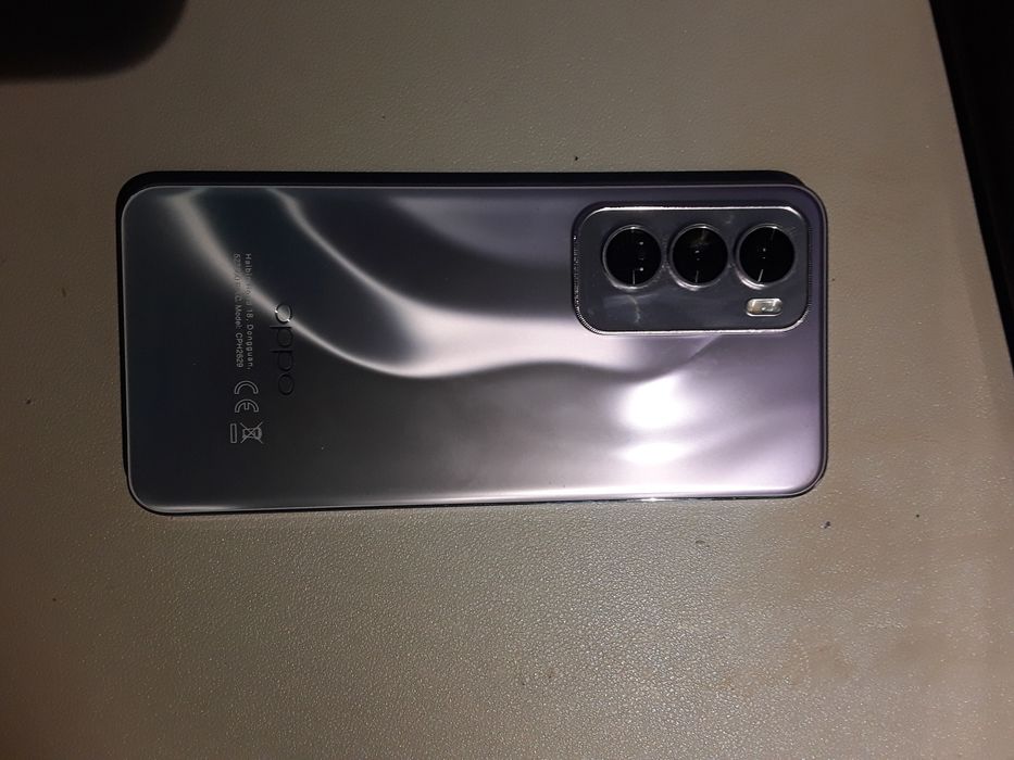 OPPO Reno 12 Pro Lilas