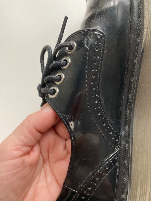 Czarne buty oxfordy Pull&Bear na platformie 38