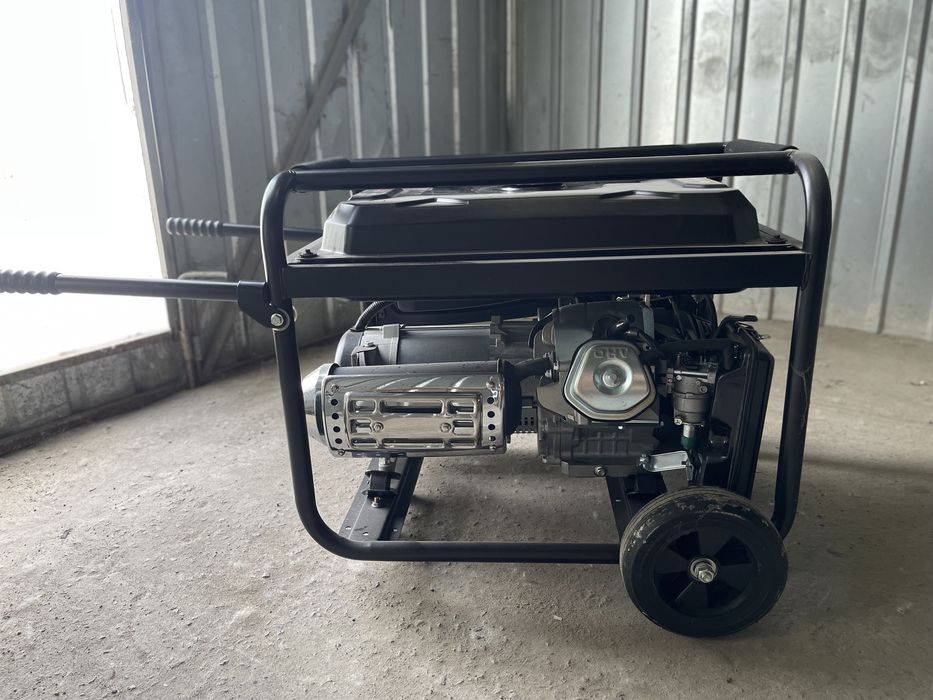 Генератор бензиновый Dnipro-M GX-70E, 7/7.5 кВт