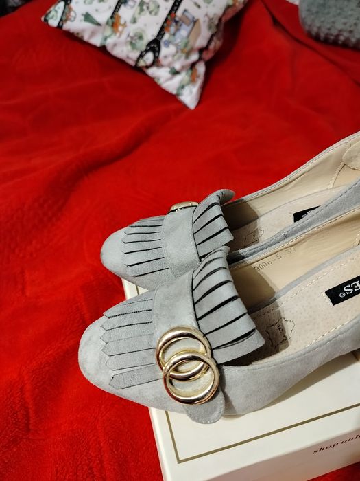 Buty na obcasie 35 używane