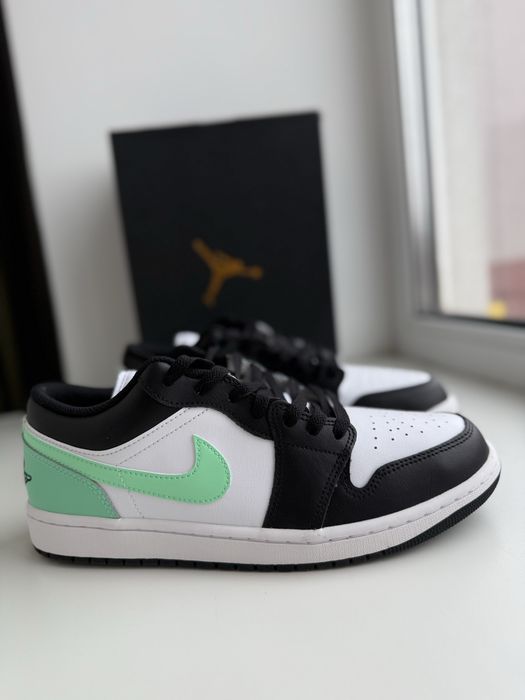Кросівки Air Jordan 1 Low 44(28см) Оригінал