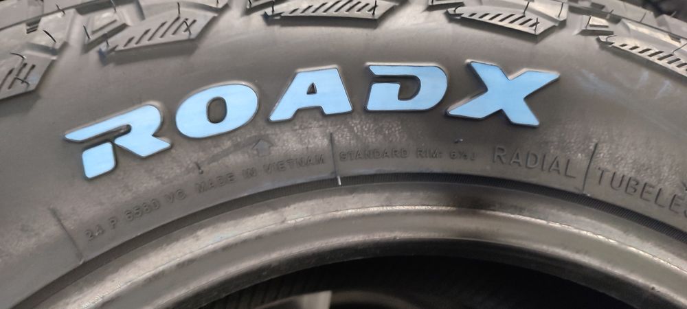 215/70R16 całoroczne opony 4x4 terenowe RoadX RXquest AT21