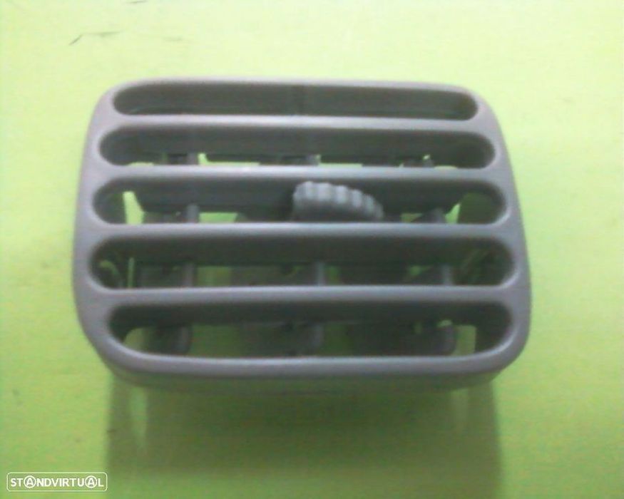 Conjunto difusores grelhas ventilação Renault Clio 98-2001 (NOVAS)