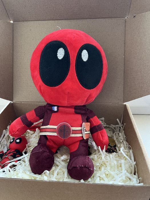 Подарунковий бокс "Дедпул і Росомаха"