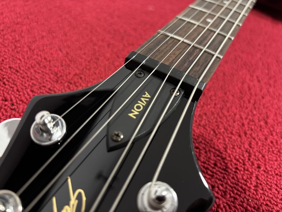 Samick AV 1 progi ze stali nierdzewnej, struny Elixir 10- 46