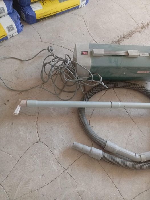 Odkurzacz retro predom