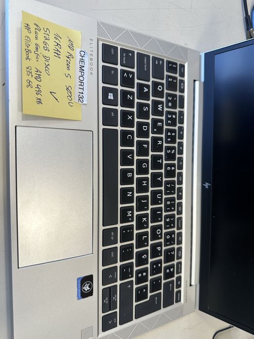 HP Elitebook 835 g8