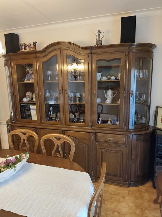 Mobilia de sala em castanho maciço!