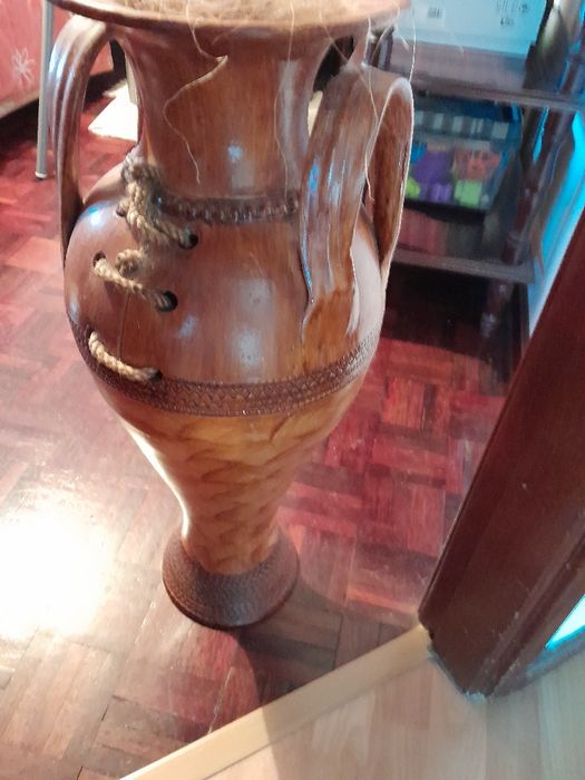 Jarrao em cerâmica usado em bom estado