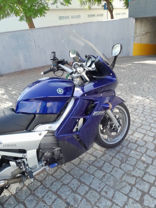 Yamaha FJR 1300 vendo ou troco