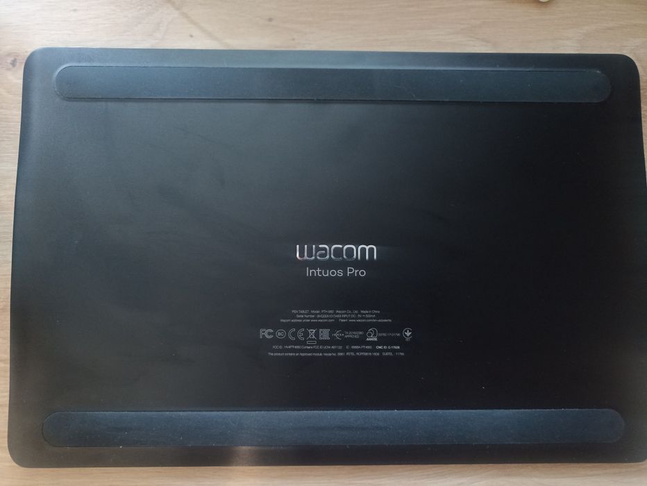 Графічний планшет Wacom Intuos Pro