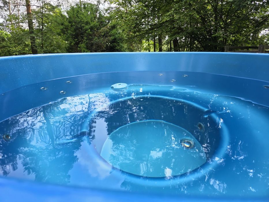 Domek z Jacuzzi Balią nad rzeką do wynajęcia 35 km od Warszawy, kajaki