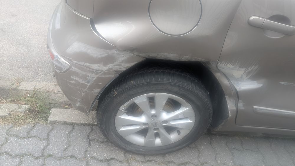 Samochód nissan note 2010