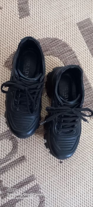 Продам суперские кожаные PRADA Milano