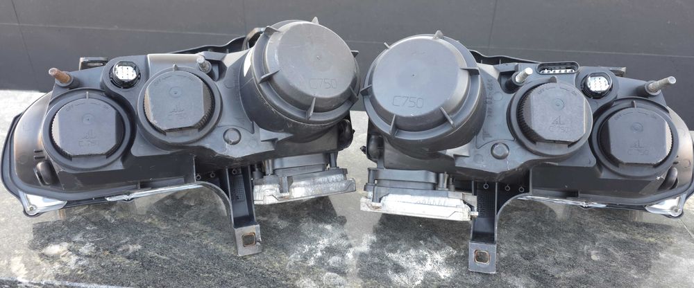 Reflektory Alfa Romeo 159 Brera Xenon zregenerowane czarne AL BLACK