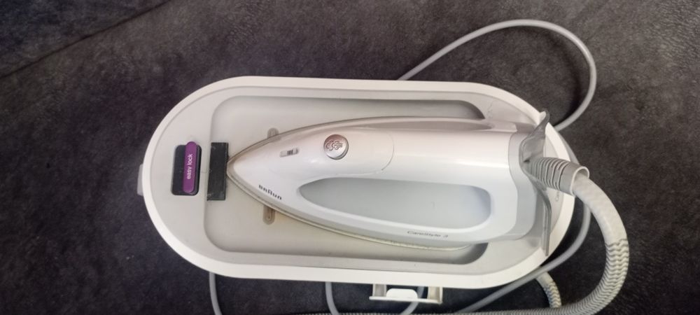 Гладильна система Braun CareStyle 3 (праска з парогенератором)