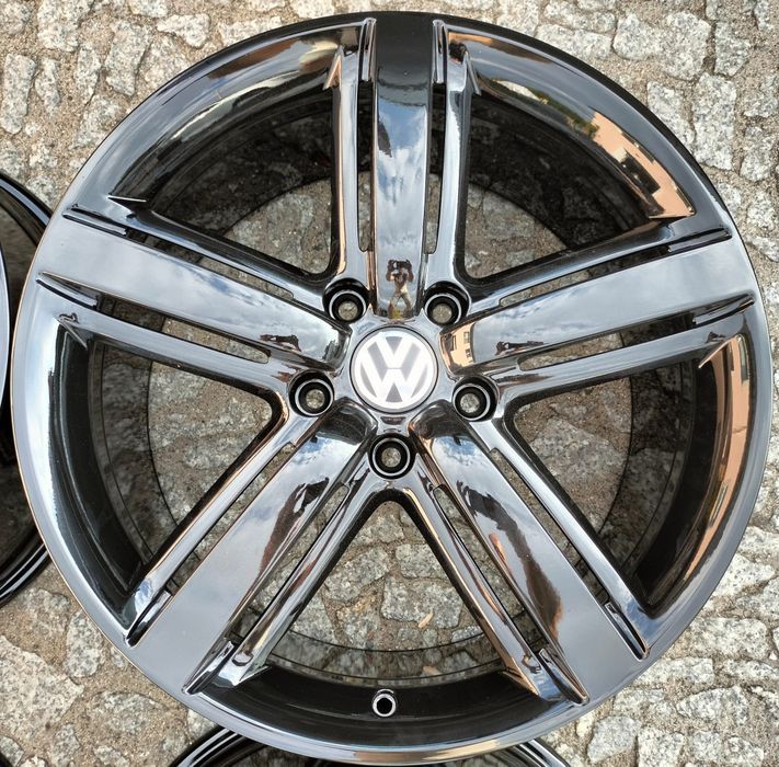 Felgi aluminiowe VW Touareg R-Line 9x20 ET57 5x130 7P6