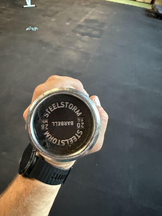 Sztanga steelstorm 20 kg plus 2x