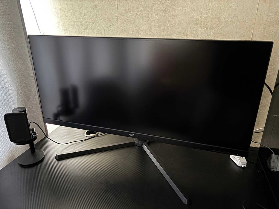 Монітор 34" AOC U34G3XM/EU -- UWQHD / 144 Hz / 8-bit / sRGB 121% / Adaptive Sync / G-SYNC Compatible / Freesync Premium / DisplayHDR 10