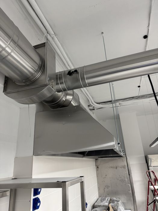 Вытяжка для кафе / ресторана - профессиональная вентиляция под ключ