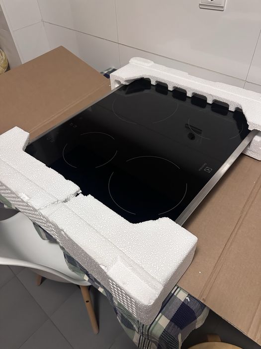 Placa vitrocerâmica ELETROLUX