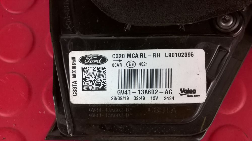 Farolim Mala Trás Dto - FORD ESCAPE II (DM2), KUGA II (DM2)