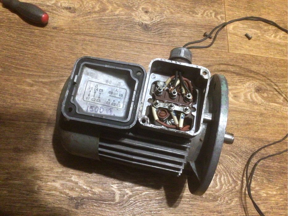 Электродвигатель