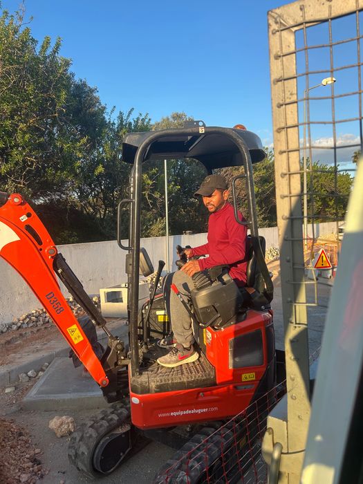 Demolição, Terraplanagem e Construção: Do Chão ao Acabamento!Do Terreno Bruto à Chave na Mão: Nós Cuidamos de Tudo.Prepara, Demole e Const – [D quels]