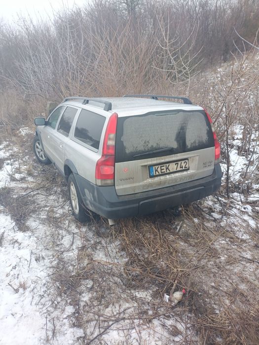 VOLVO  XC70 дизель АКПП D5