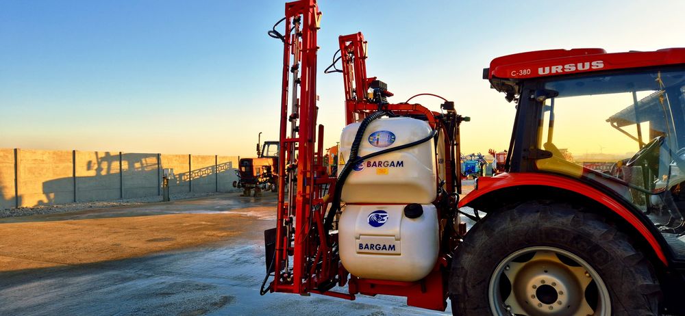 Opryskiwacz zawieszany Bargam